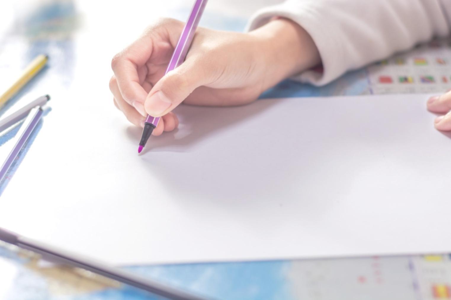 Équipe lorenavithor travaillant sur le développement de contenus pédagogiques financiers