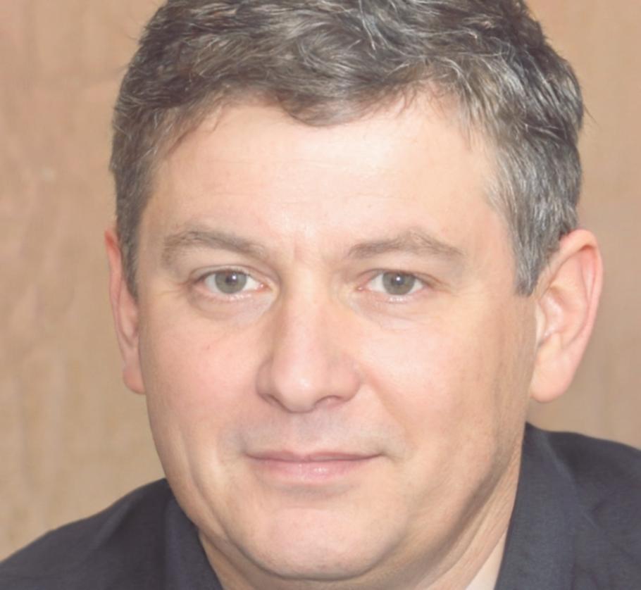 Portrait de Marc, apprenant satisfait des formations lorenavithor